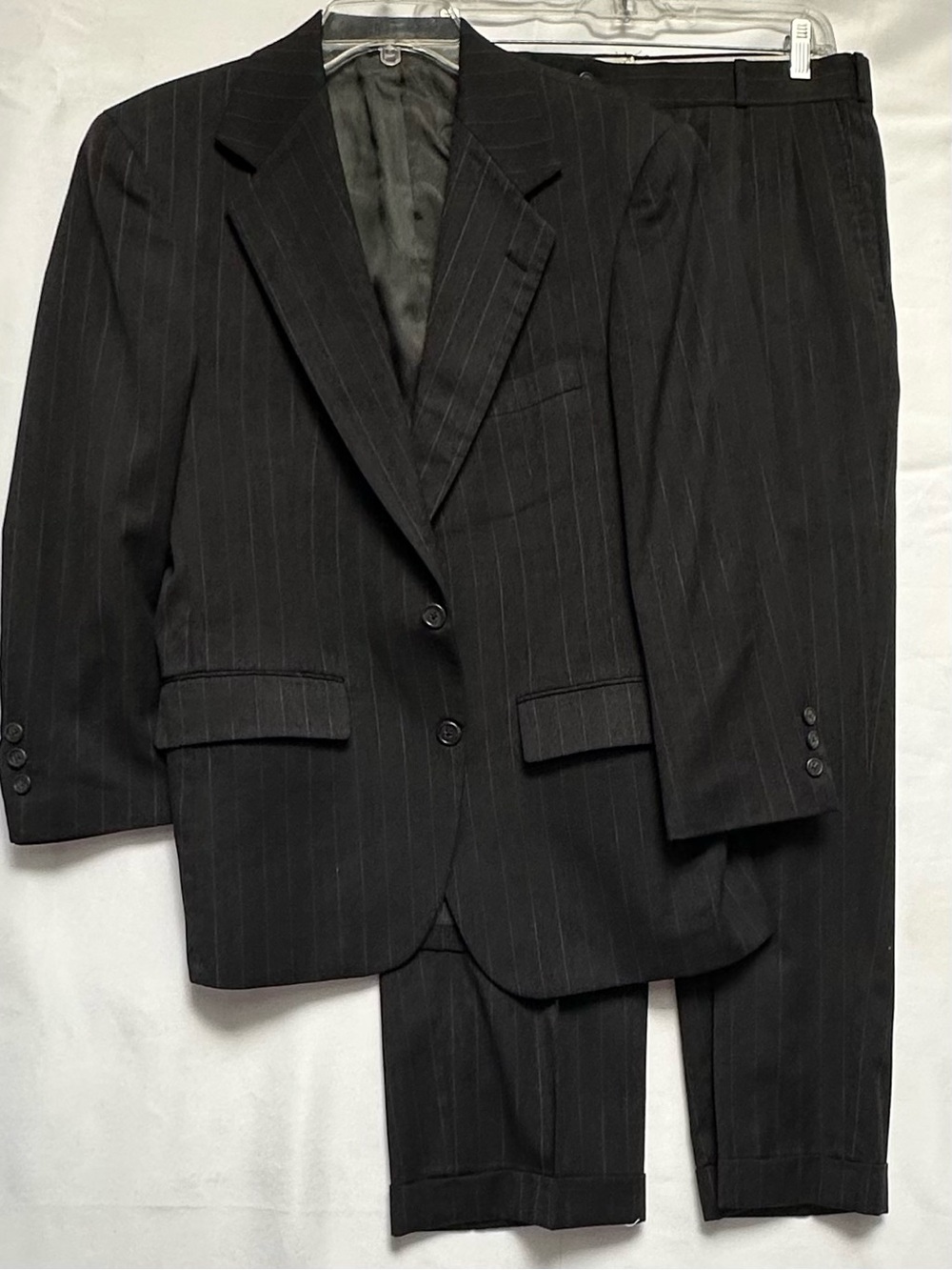 Botany 500 Couture Mens 37S Grey Pin Striped 2PC Suit Pleated Cuffed  /32”x28”